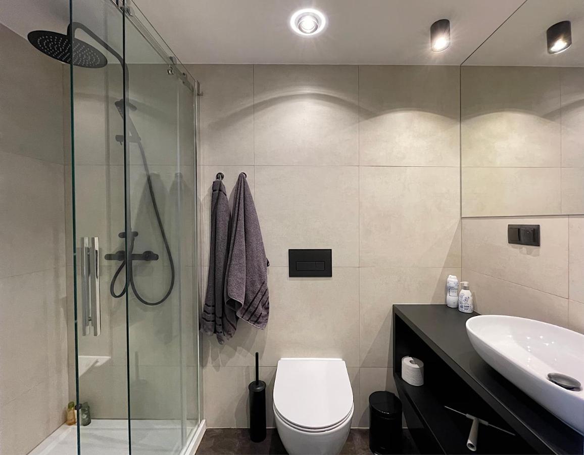 Off Side Story Apartment Lodz  Luaran gambar